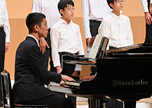 ピアノ演奏は合唱の要
