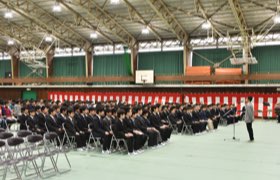 中学校入学式での中学生徒会長祝辞